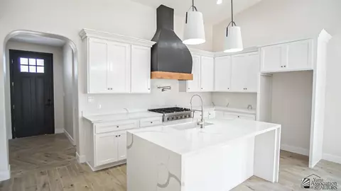 Kitchen - 7905 E 34 Ln, Yuma, AZ 85365 photo 1 of 5