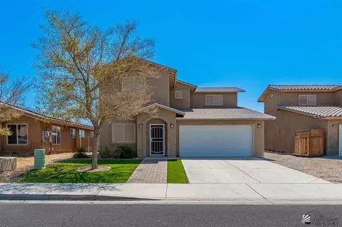 4083 S Sunlight Way, Yuma, AZ 85365