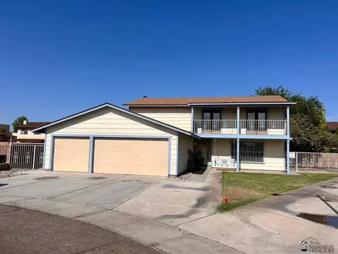 2181 E 27 Way, Yuma, AZ 85365