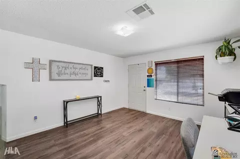 Entry Way - 6004 E 44 St, Yuma, AZ 85365 photo 1 of 3