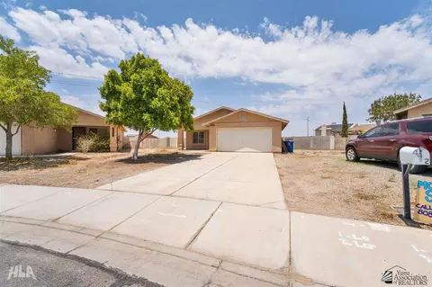 Exterior - 6004 E 44 St, Yuma, AZ 85365 photo 2 of 6