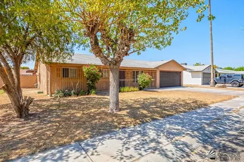 631 E Robin Ln, Yuma, AZ 85365 photo 3