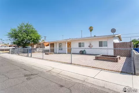 2075 E 24 Pl, Yuma, AZ 85365 photo 2