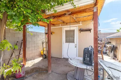 2075 E 24 Pl, Yuma, AZ 85365 photo 13