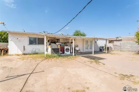 2075 E 24 Pl, Yuma, AZ 85365 photo 11