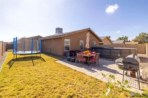 Exterior - 10128 E 33 Pl, Yuma, AZ 85365 photo 2 of 4