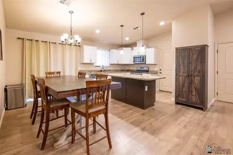 Dining - 10128 E 33 Pl, Yuma, AZ 85365 photo 1 of 3