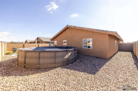 Exterior - 10128 E 33 Pl, Yuma, AZ 85365 photo 4 of 4