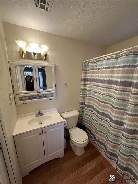 Bath - 13890 E 49 Ln, Yuma, AZ 85367 photo 1 of 1