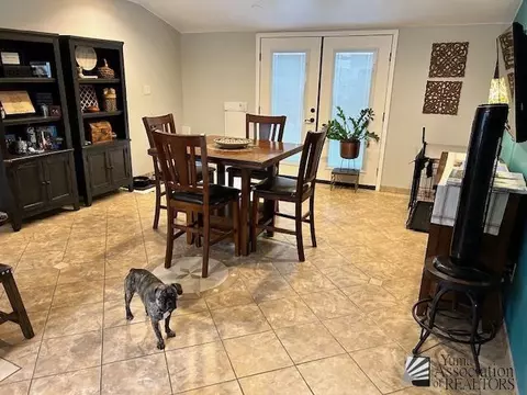 Dining - 641 E 25 Pl, Yuma, AZ 85365 photo 2 of 3