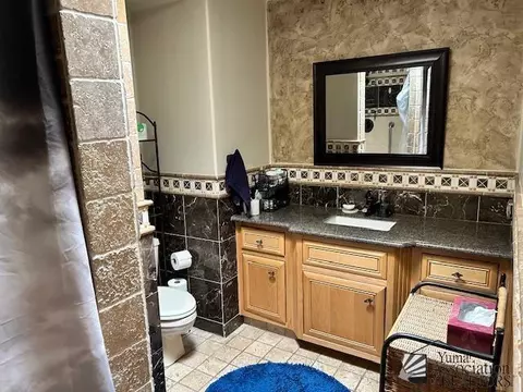 Bath - 641 E 25 Pl, Yuma, AZ 85365 photo 7 of 10