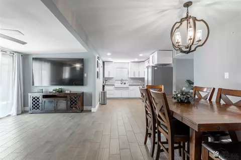 Dining - 1163 E Corona Dr, Yuma, AZ 85365 photo 5 of 5