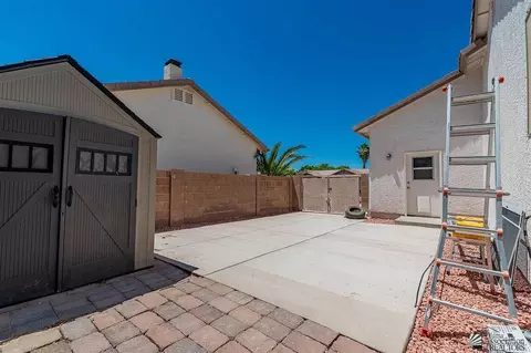 Exterior - 7639 E 25 St, Yuma, AZ 85365 photo 3 of 10