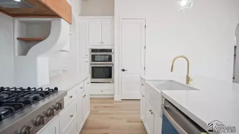Kitchen - 7911 E 34 Ln, Yuma, AZ 85365 photo 3 of 5