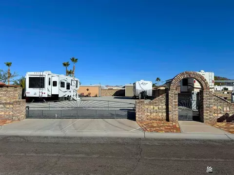 14710 E 49 Dr, Yuma, AZ 85367 photo 2