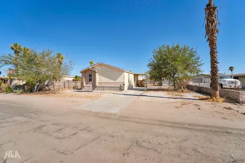 9428 E Buckboard St, Yuma, AZ 85365