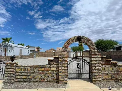 9566 E 33 Pl, Yuma, AZ 85365 photo 2