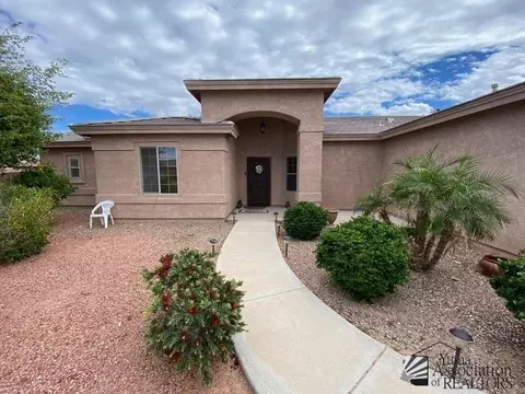 Exterior - 11301 S Sally Dr, Yuma, AZ 85367 photo 3 of 6