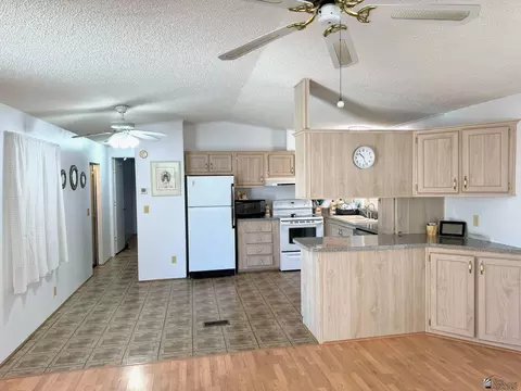 13774 E 47 Ln, Yuma, AZ 85367 photo 5