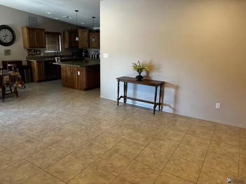 Living - 10129 E 33 Pl, Yuma, AZ 85365 photo 1 of 2