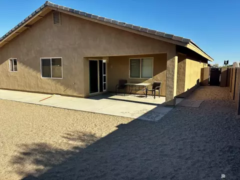 Exterior - 10129 E 33 Pl, Yuma, AZ 85365 photo 3 of 3
