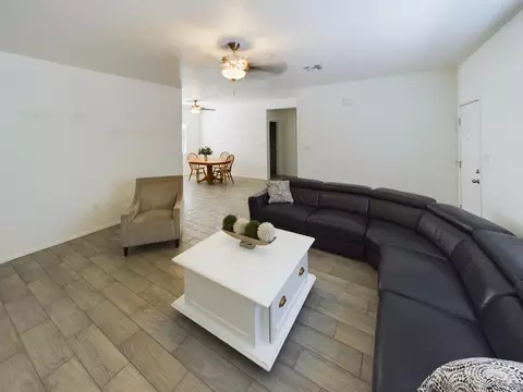 Living - 11185 E 37 Way, Yuma, AZ 85367 photo 2 of 3