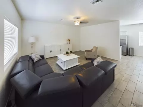 Living - 11185 E 37 Way, Yuma, AZ 85367 photo 3 of 3