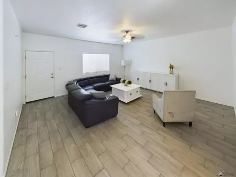 Living - 11185 E 37 Way, Yuma, AZ 85367 photo 1 of 3