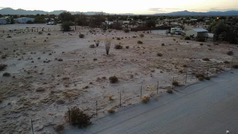 13860 Steinly Ave, Wellton, AZ 85356