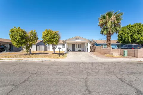 1882 S 17 Ave, Yuma, AZ 85364