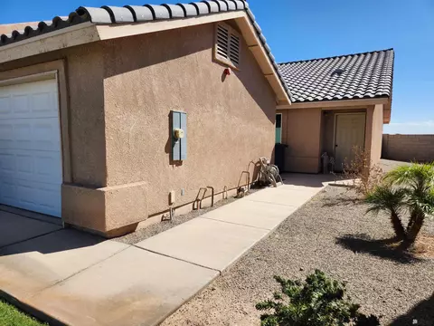 7257 E 39 Pl, Yuma, AZ 85365 photo 2