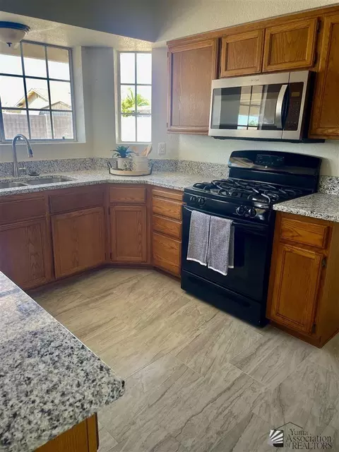 7328 E 25 Pl, Yuma, AZ 85365 photo 2