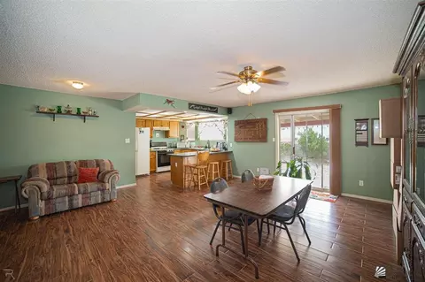 Dining - 6247 E 42 St, Yuma, AZ 85365 photo 1 of 1