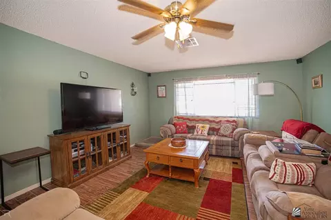 Living - 6247 E 42 St, Yuma, AZ 85365 photo 2 of 2