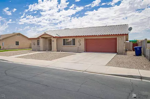 Exterior - 6247 E 42 St, Yuma, AZ 85365 photo 11 of 13