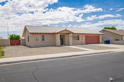 Exterior - 6247 E 42 St, Yuma, AZ 85365 photo 12 of 13