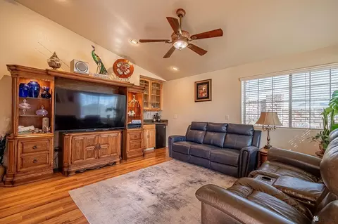 Living - 13364 E 53 St, Yuma, AZ 85367 photo 3 of 3