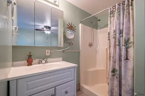 Bath - 13364 E 53 St, Yuma, AZ 85367 photo 5 of 5