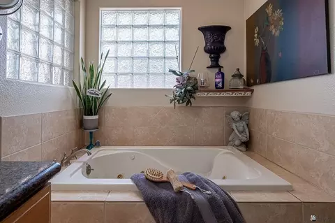 Bath - 13364 E 53 St, Yuma, AZ 85367 photo 2 of 5