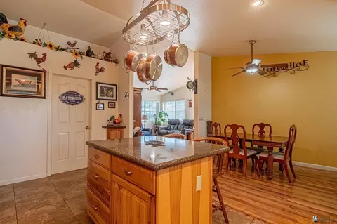 Kitchen - 13364 E 53 St, Yuma, AZ 85367 photo 2 of 5