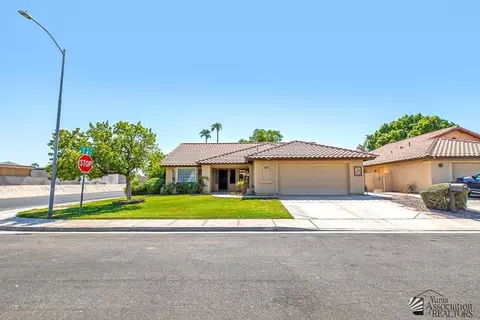 805 W 35 St, Yuma, AZ 85365