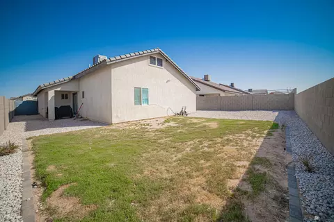 Exterior - 8725 E 41 Ln, Yuma, AZ 85365 photo 9 of 10