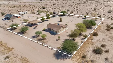 38173 E Pearl Dr, Roll, AZ 85347 photo 3