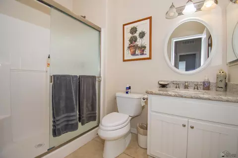 Bath - 4180 E County 15 St, Yuma, AZ 85365 photo 2 of 4
