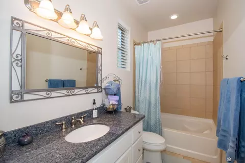 Bath - 4180 E County 15 St, Yuma, AZ 85365 photo 1 of 4