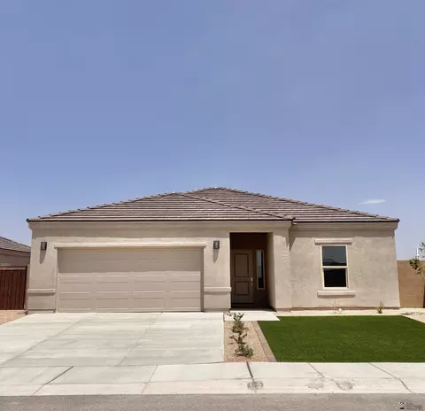 3535 S Ostrich Dr, Yuma, AZ 85365