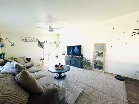 Living - 7631 E 45 St, Yuma, AZ 85365 photo 5 of 6