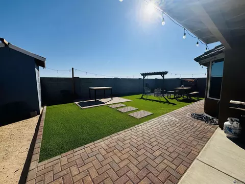 Exterior - 7631 E 45 St, Yuma, AZ 85365 photo 2 of 3