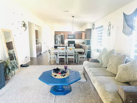 Living - 7631 E 45 St, Yuma, AZ 85365 photo 6 of 6