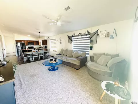 Living - 7631 E 45 St, Yuma, AZ 85365 photo 4 of 6